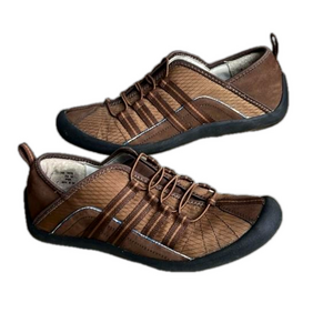 PRIVO Clarks slip ons flats leather Shoes Size 9.5  Trail Driving Walking Hiking